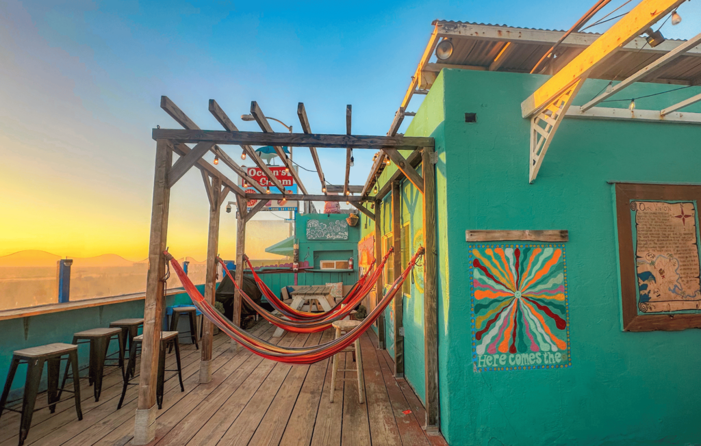 Beach Bungalow Photos (11 X 7 In)