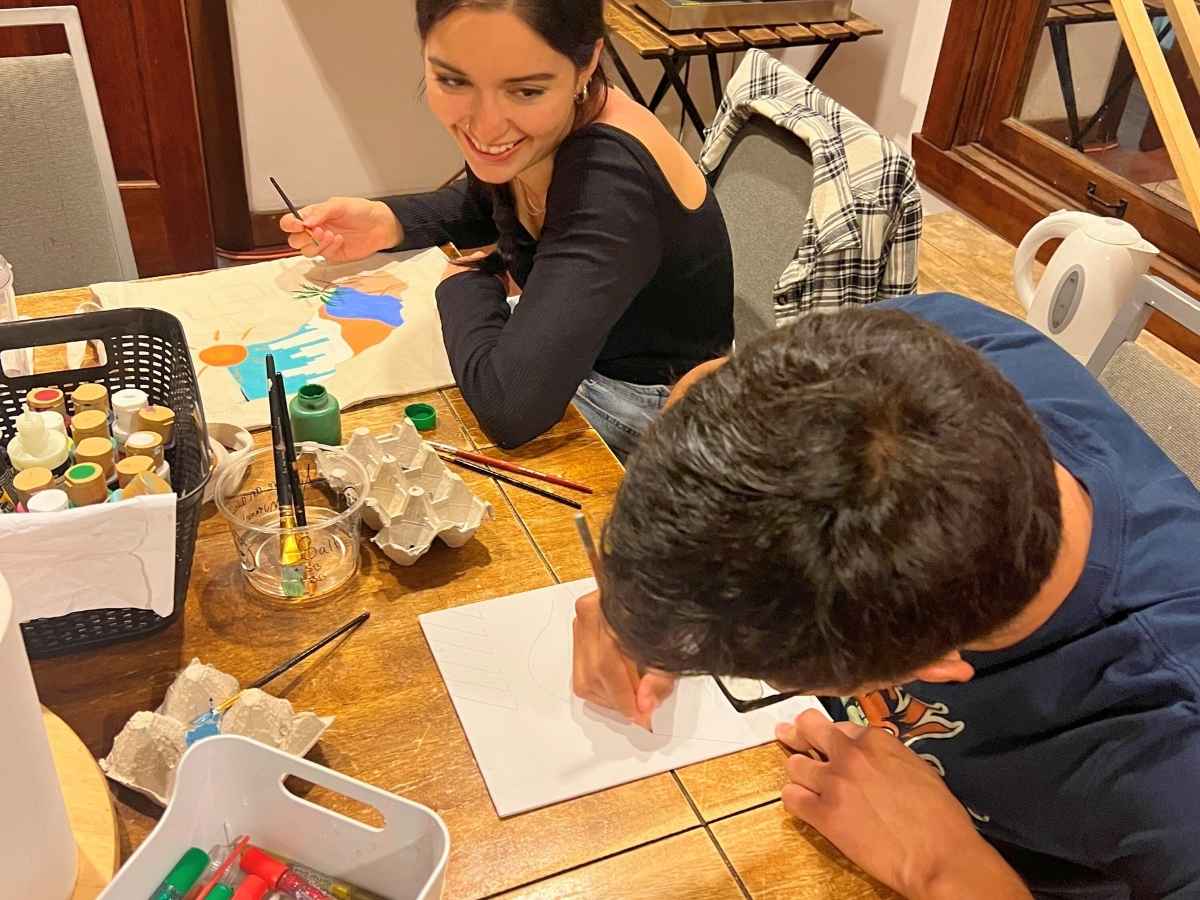 ITH San Diego Adventure Hostel Activities art night